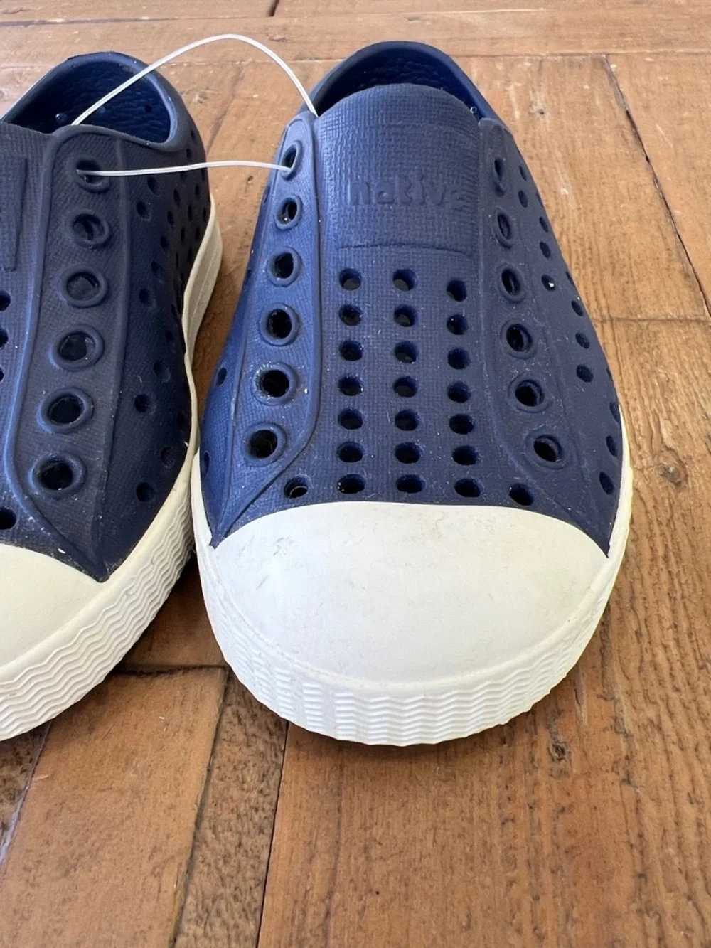 Native Jefferson cadet blue waterproof slip on sneaker sandals kids 6